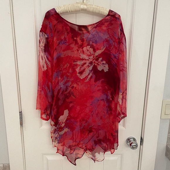 SHEER Trend! Sterling Styles, Yazdi Seattle Red Chiffon Floral Top OS NWT - Picture 2 of 14